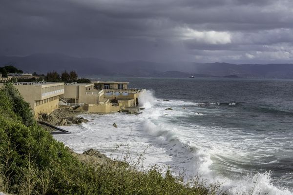 Stella Di Mare (Ajaccio, Corse du Sud) au lendemain de la tempête Adrian.