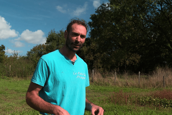 Prosper Cochet maraîcher bio à Belligné, en Loire Atlantique a failli tout perdre il y a trois mois à cause d'un violent orage.