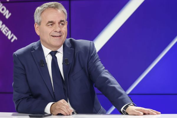 Xavier Bertrand, président de la Région Hauts-de-France, sur un plateau télé.