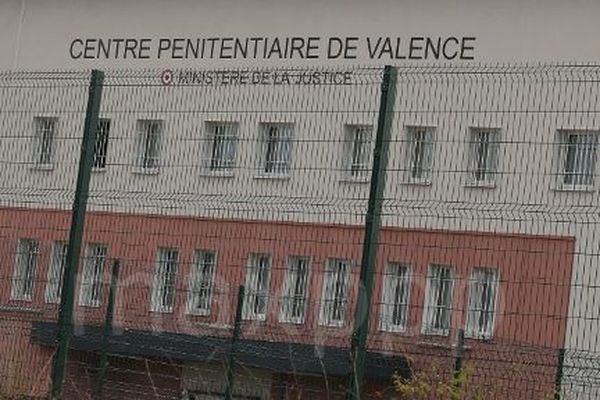 Le centre pénitentiaire de Valence où a été écroué l’auteur des coups de couteau mortels à Bourg-lès-Valence. Il a été mis en examen vendredi 26 juillet pour "assassinat, donc homicide avec préméditation, et violence avec arme contre le beau-fils de la victime".