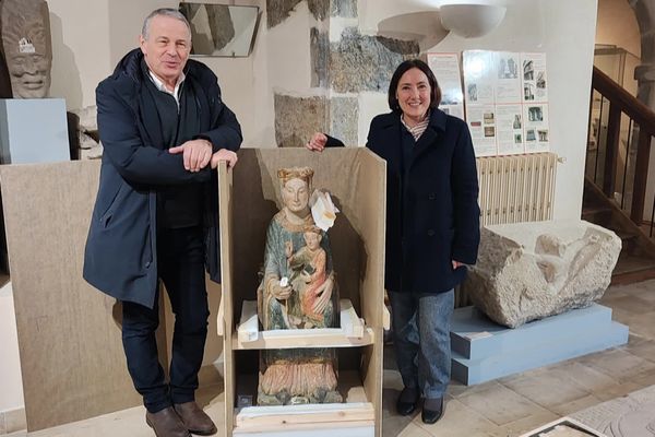 La statuette de la Vierge à l'Enfant sera bientôt de retour à Thoisy-le-Désert  (Côte-d'Or)