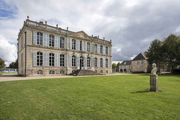 Dans le Calvados, à Mézidon-Canon, le Château de Canon est classé Monument historique depuis 1941.