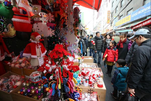 Un marché de Noël au nord de Séoul