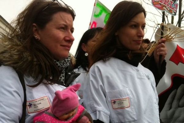 Manifestation pour garder la maternité de Pithiviers