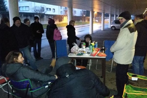 Le piquet de grève des agents du site de Rangueil à Toulouse. 