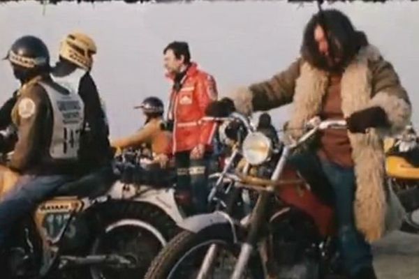 Lors de la première édition de l'Enduro du Touquet en 1975. 