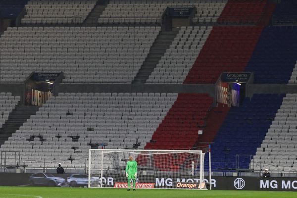 Groupama Stadium , le 9 janvier 2022 : l'Olympique Lyonnais reçoit le Paris Saint Germain (20e journée de ligue) dans un stade presque vide...   