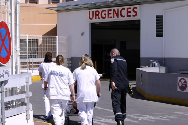 Le service des Urgences au CHU de Montpellier - archives