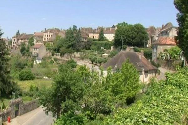 Saint-Benoît-du-Sault (Indre) est l'un des huit plus beaux villages de France recensés dans la région Centre-Val de Loire.