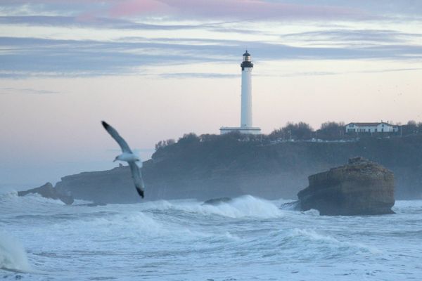 Biarritz dans la tempête (image d'illustration)