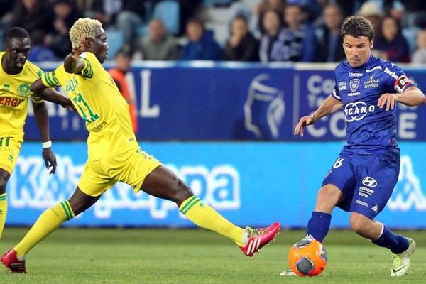 Ismael Bangoura face à Yannick Cahuzac 