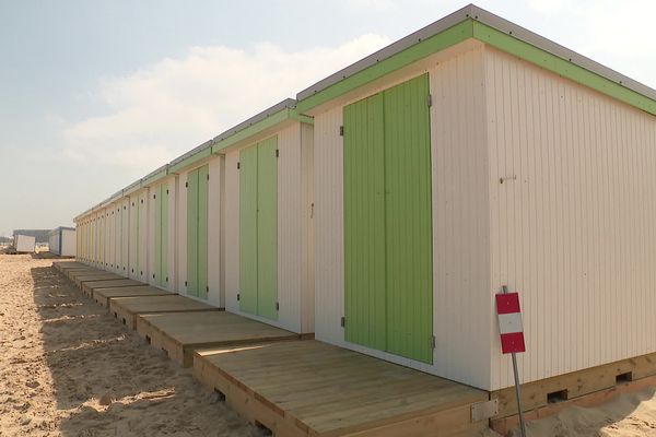 Ces nouveaux chalets se parent de délicats camaïeux de vert, jaune ou rose.