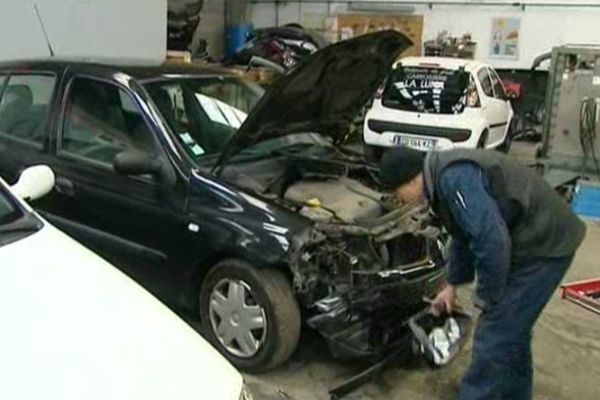 Les nombreux accrochages sur les routes ont créé l'embouteillage cette fois chez les carrossiers...