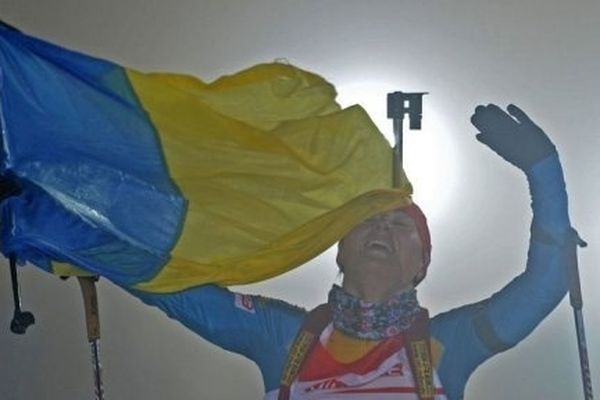 Vita Semerenko, de l'équipe d'Ukraine, fête sa victoire en Allemagne le 3 janvier 2012 
