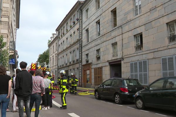 Incendie rue Charles Nodier à Besançon