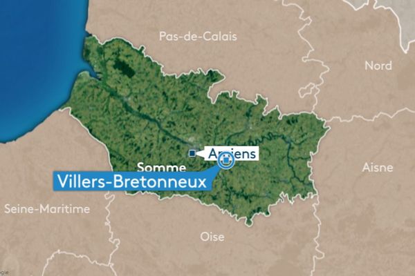 Une douzaine de jeunes migrants ont été découverts dans un camion à Villers-Bretonneux dans la Somme.