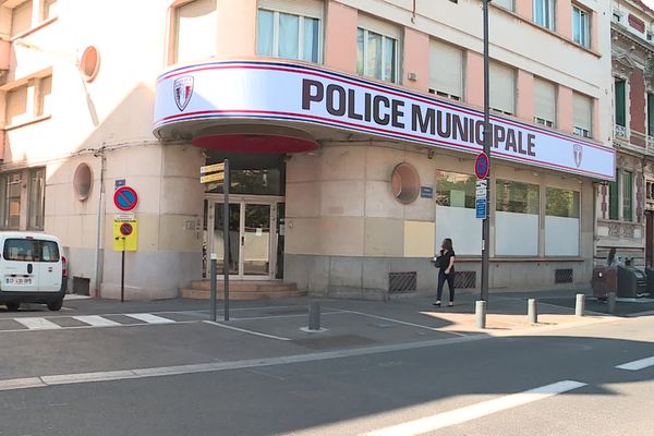 Le poste de police municipale du quartier de la gare à Perpignan 