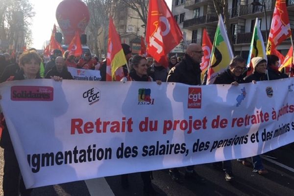 Nouvelle mobilisation intersyndicale et interprofessionnelle, ce mardi 14 janvier 2020.