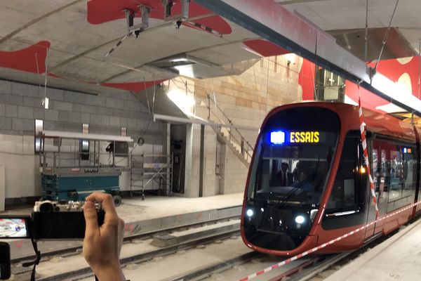 Démarrage des essais dans le nouveau tunnel de la ligne 2 du tramway à Nice, jeudi 21 mars 2019.