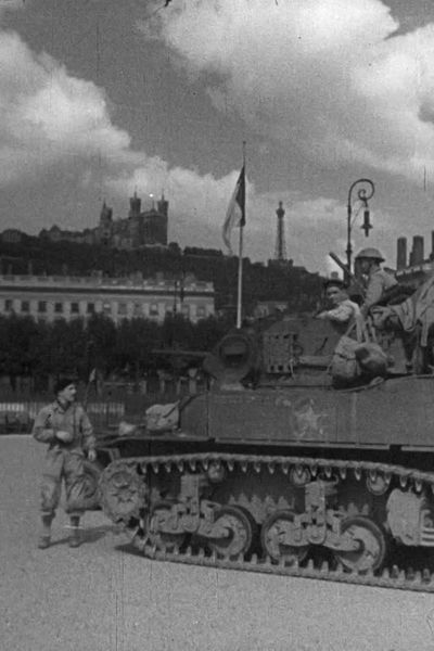 Les libérateurs de Lyon sur la place Bellecour début septembre 1944