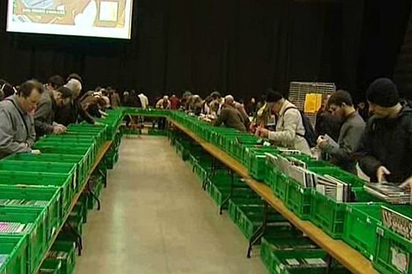 La 6e braderie du Secours Populaire aura lieu dimanche 22 juin 2014 au Zénith de Dijon. 