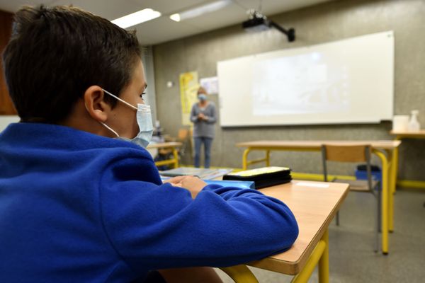 Villeurbanne : un cas de Covid identifié dans le groupe scolaire Ernest-Renan et une crèche fermée