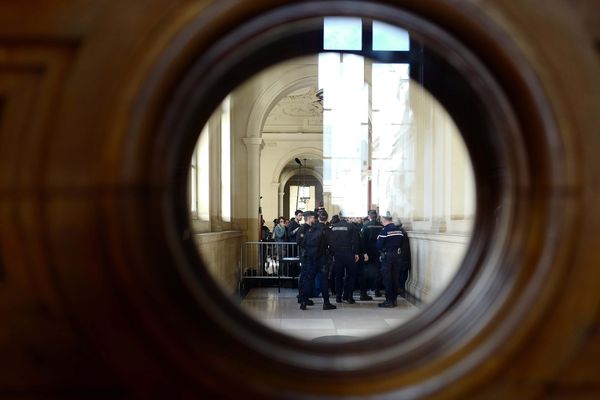 Le Parquet de Paris a retenu le caractère antisémite dans le meurtre de Mireille Knoll, vendredi, dans le 11e arrondissement de Paris.