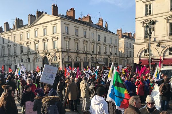 24 janvier 2020. Des centaines de personnes ont défilé à Orléans contre la réforme retraite 