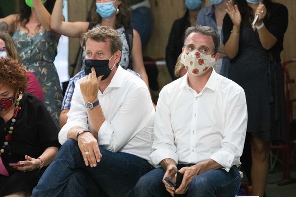 Yannick Jadot et Eric Piolle aux journées d'été des écologistes le 22 août à paris.