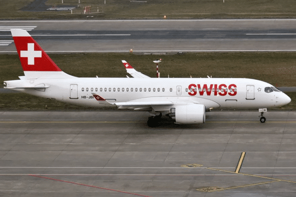 plusieurs personnes ont été blessées, dont une grièvement, après l'atterrissage d'urgence d'un Airbus A220 de la compagnie Swiss Air en Autriche.