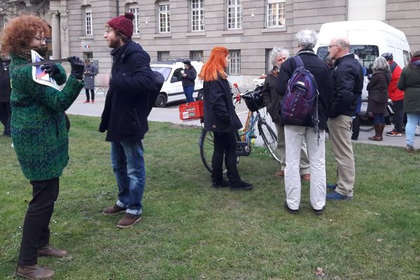 Ce mercredi 31 janvier devant la préfecture.