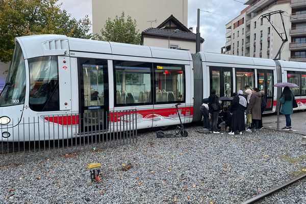 L'adolescente a été renversée sur la ligne du tram T3 à Villeurbanne.