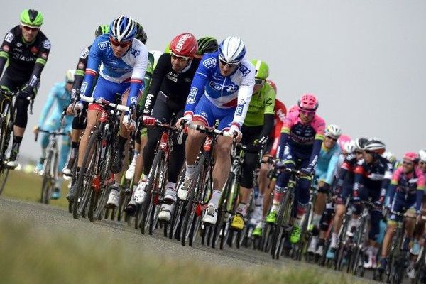 73e édition du Paris-Nice. 1ère étape de 196 km entre Saint-Rémy-les-Chevreuse et Contres (Loir-et-Cher)