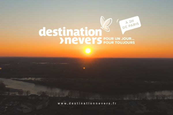 Dans un spot de 20 secondes, la Ville de Nevers vante ses charmes et son cadre protégé "à deux heures de Paris".