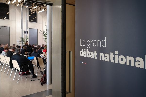 Le grand débat national en cours dans tout le pays. Il aura lieu le vendredi 15 mars à Anglet ( Pyrénées-Atlantiques )