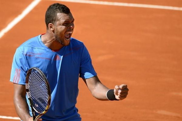 Tsonga a remporté son match face à Berlock en cinq sets. 