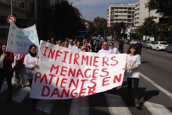 Manifestation des infirmiers à Perpignan le 1 er octobre