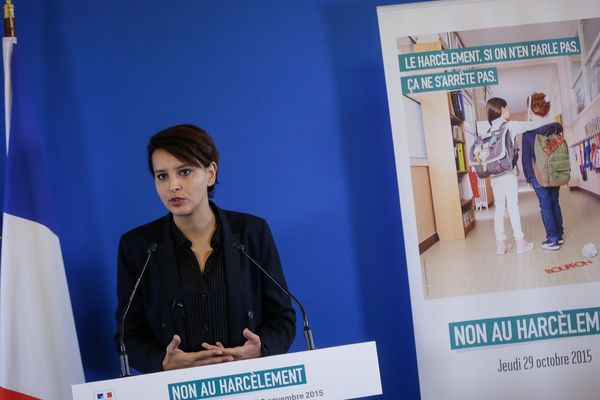 La Ministre de l'Education nationale Najat Vallaud Belkacem présente la première journée nationale "Non au harcèlement". Une journée qui se tiendra le 5 novembre.