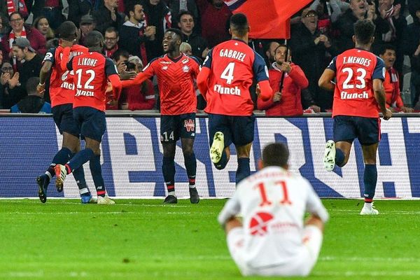 Lors de la 34ème journée de Ligue 1, les joueurs de Nîmes se sont inclinés face à Lille. Score final : 5 à 0.