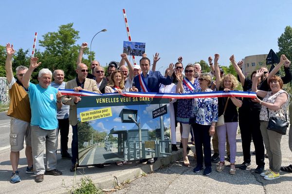 Les élus et des habitants de Venelles se mobilisent pour demander l'ouverture d'une gare