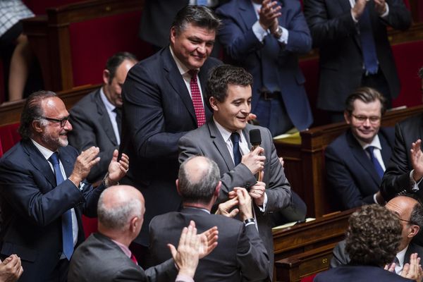 Gérald Darmanin, au micro, à l'Assemblée nationale. Archive du 9 avril 2014