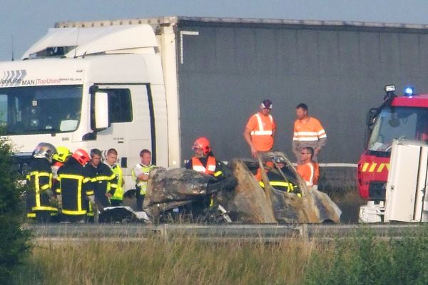 Sur les lieux de l'accident ce lundi matin à Guemps