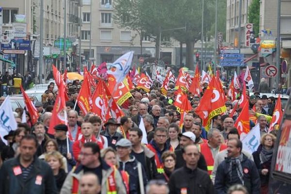 Ils étaient entre 1500 et 2000 manifestants ce 12 mai à manifester dans les rues de Caen.