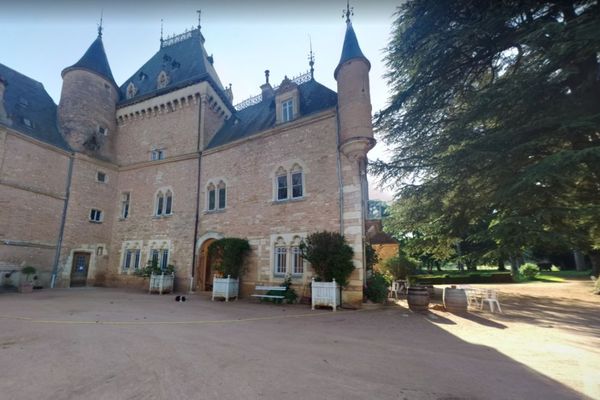 Le château de Bresse-sur-Grosne, en Saône-et-Loire.