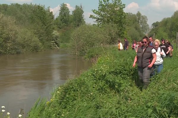 Malgré la mobilisation des sapeurs-pompiers et d'une centaine de bénévoles à la Fère dans l'Aisne, Aaron Barnit est toujours porté disparu, samedi 13 mai 2023.