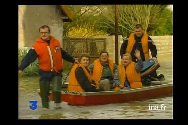 Lors des élections municipales de 2001, les inondations avaient même obligé les habitants de Navilly à aller voter en barque. 