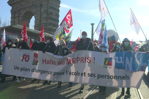 L'annonce ministérielle des recrutements va-t-elle calmer la colère des enseignants fortement mobilisés le 13 janvier comme ici à Bordeaux ?