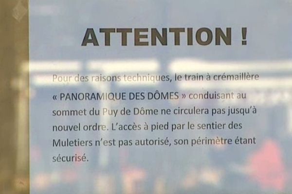 Les déboires du train panoramique des Dômes, stoppé par une succession d'incidents techniques, déçoivent les touristes venus profiter de leurs vacances de Toussaint dans le Puy-de-Dôme.