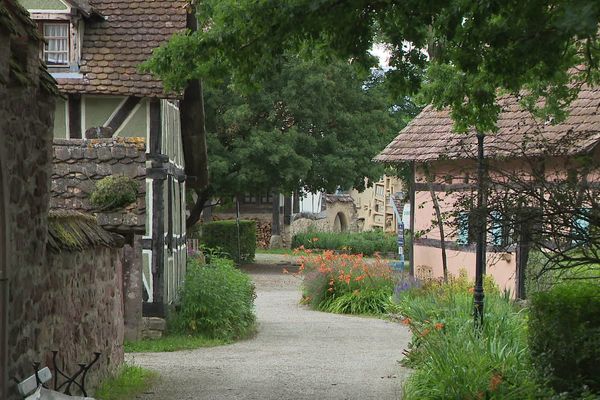 L'Ecomusée, sans visiteurs. Mais en coulisses, bénévoles et salariés s'affairent.