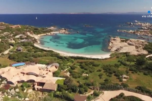 La Collectivité de Corse a décidé d'exercer son droit de préemption sur une parcelle de 3,3ha de l'île de Cavallu, dite l'"île des milliardaires", à Bonifacio. La mesure a été adoptée jeudi par l'Assemblée de Corse.